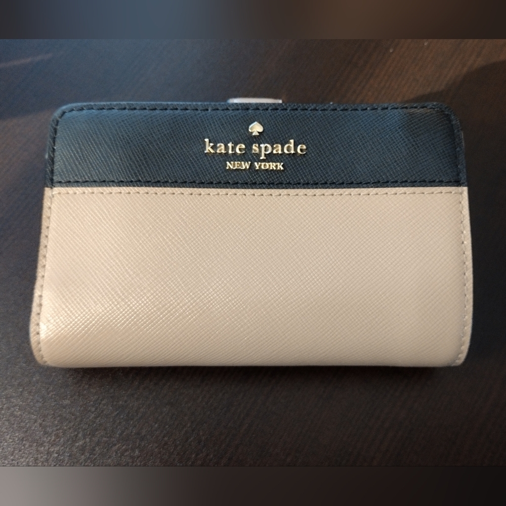 Kate Spade Knott Colorblocked Medium Crossbody Tote - Picture 11 of 17
